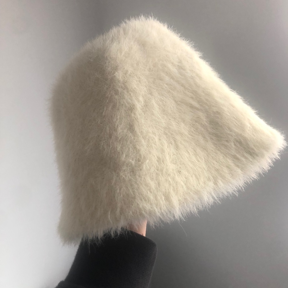 FURRY HAT